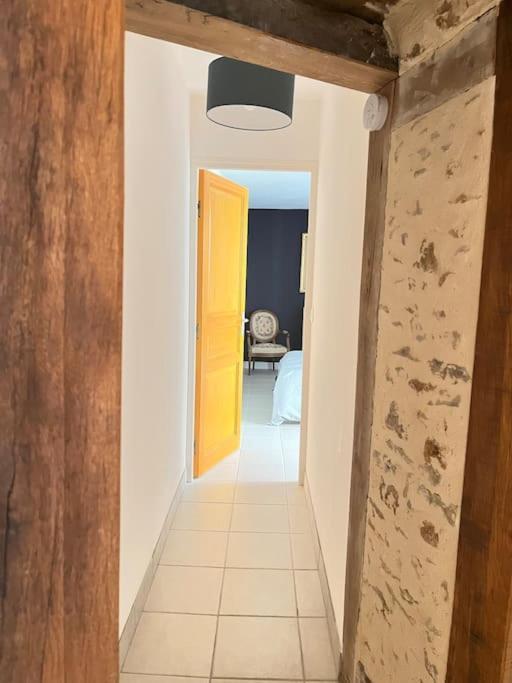 La Châtre Maison Des Chevilles מראה חיצוני תמונה